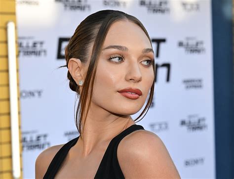 Maddie Ziegler Gets Chicly Angular Down To Her 90s Heels In Risky