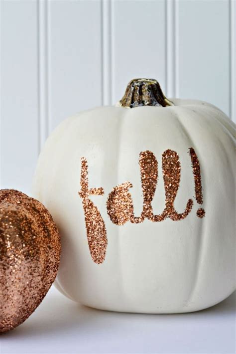 Add Some Sparkle To Your Halloween Decor With These Diy Glitter