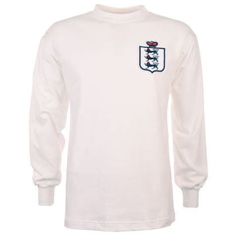 Get your new england world cup football shirt personalised for just £9.99 with lovell soccer. TOFFS - England Retro Long Sleeve Football Shirt - Sportus ...