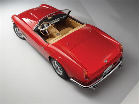 The photo gallery shows the distinctive features of this model ferrari in 1962, focusing on the details and the most important. RM Sotheby's - 1962 Ferrari 250 GT SWB California Spyder | Monterey 2012