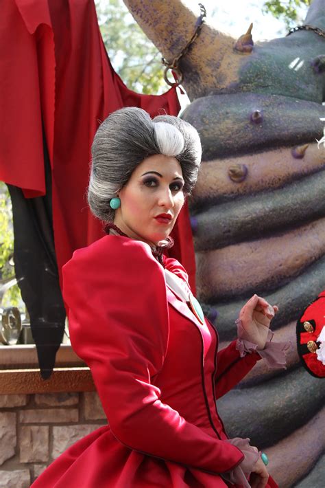 Lady Tremaine At The Disney Villains Meet And Greet Area Flickr