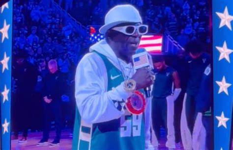 Video Flava Flavs Epic National Anthem Performance Is Going Viral