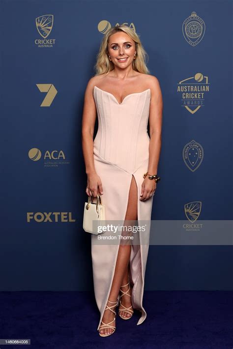 Danielle Willis Arrives Ahead Of The 2023 Australian Cricket Awards