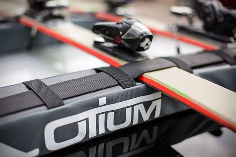 What to consider when buying a kayak roof rack? Otium SoftRack Lets You Put a Roof Rack on Any Car Whenever You Desire - MIKESHOUTS