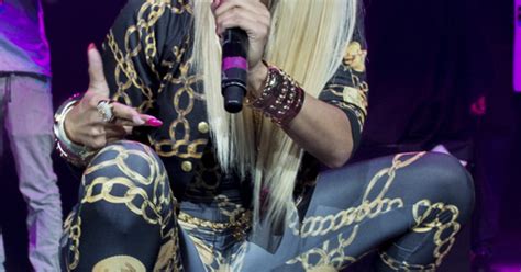 Nicki Minaj Brings Hypnotic Sex Talk To Boss Ass Bitch Remix