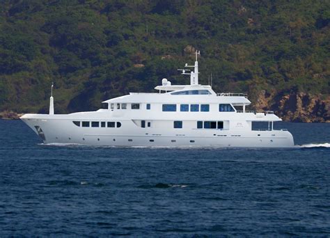 Horizon Ep148 Luxury Motor Yacht Horizon Polaris — Yacht Charter