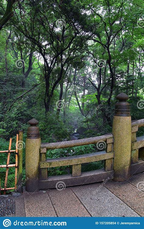 Japanska trädgårdar har alltid varit fascinerande. Traditionella Japanska Trädgårdar I Offentliga Parker I ...