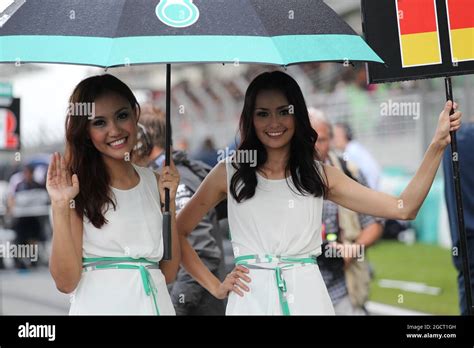 grid girls malaysian grand prix sunday 24th march 2013 sepang kuala lumpur malaysia stock