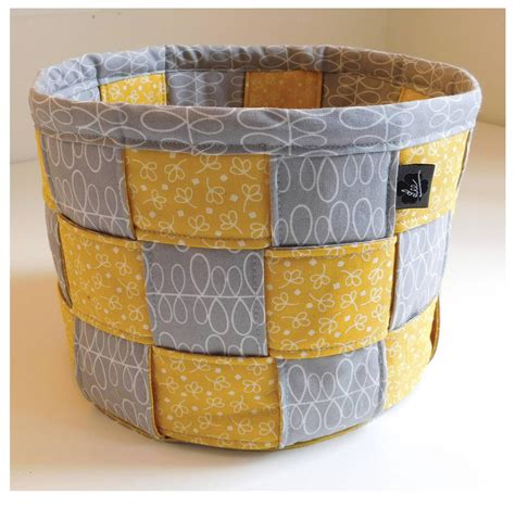 A Lovely Woven Basket Craftsy Fabric Baskets Patchwork Diy