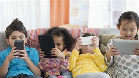 Dampak Penggunaan Internet Di Kalangan Anak Anak