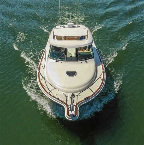 The Ultimate Guide To Anchors And Anchor Chain Yachts360