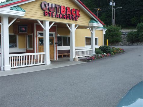 Outback Server Charged With Using Customer's Credit Card Number | Upper