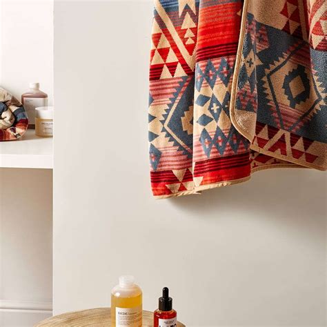 Pendleton Jacquard Hooded Towel In Canyonlands Desert Sky Pendleton