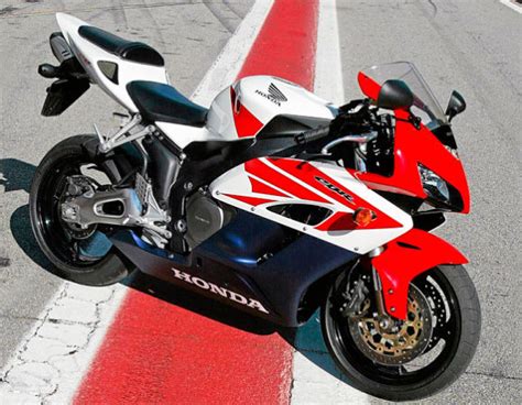 Vind fantastische aanbiedingen voor fireblade 1000rr sc57. The Honda 1000 at MotorBikeSpecs.net, the Motorcycle ...