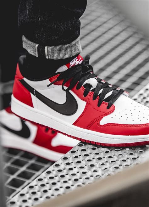 無料ダウンロード！ √ Nike Air Jordan 1 Low Chicago Black Toe 186450 Nike Air