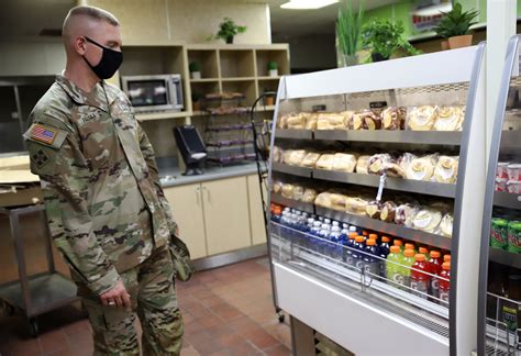 Army Finding New Ways To Feed Soldiers Bring Nutritious Food To