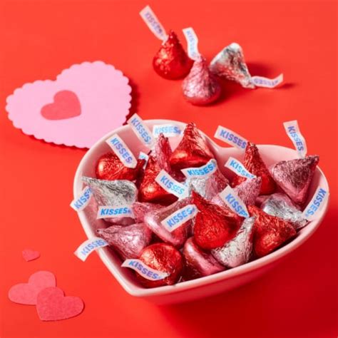 hershey s kisses milk chocolate valentine candy bag 1 bag 10 1 oz fred meyer