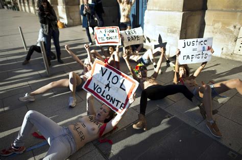 femen nackter protest gegen skandal urteil