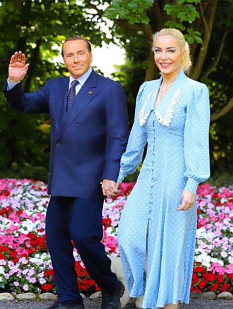 Silvio Berlusconi E Marta Fascina Matrimonio Simbolico Allarme Imbucato Ecco Di Chi Si