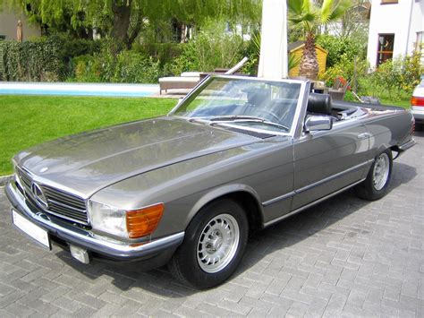 The sl (r107) model is a car manufactured by mercedes benz, with 2 doors and 4 seats, sold new from year 1985 until 1989, and available after that as a used car. Mercedes-Benz SL 500 / 500SL R107 1.HAND! VERKAUFT SOLD ...