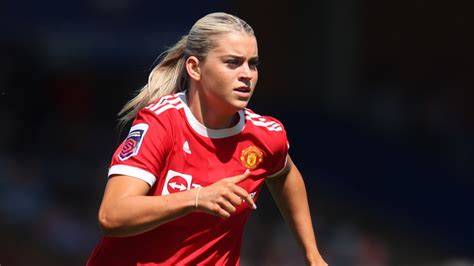 Alessia Russo Turns Down Man Utd Contract Offer