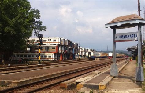 Ketahui 7 Stasiun Kereta Api Ini Paling Angker Di Indonesia Cerita