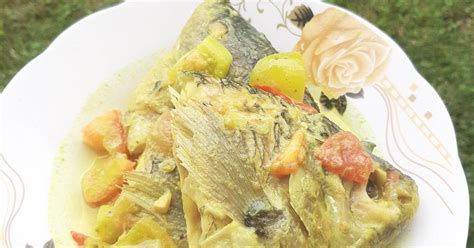 Tuang santan, masak sambil diaduk hingga mendidih. 2.966 resep kepala ikan enak dan sederhana ala rumahan ...