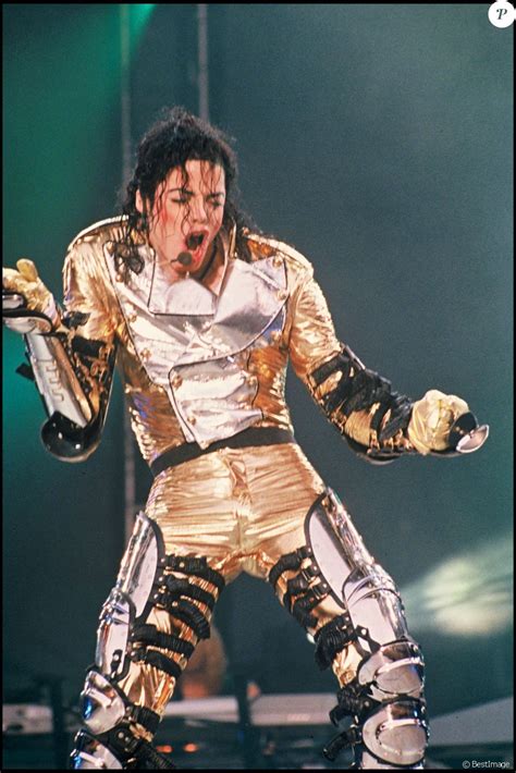 Michael Jackson En Concert à Londres Le 16 Juillet 1997 Purepeople