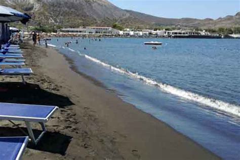 Spiaggia Sabbie Nere Isola Di Vulcano Itbeach