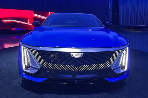 2024 Cadillac Celestiq Debuts With 600 Hp 300 Mile Range And Rolls