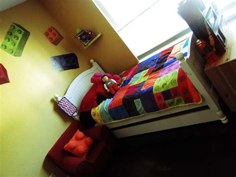 Lego themed bedroom decorating ideas. Artbella: Lego Bedroom