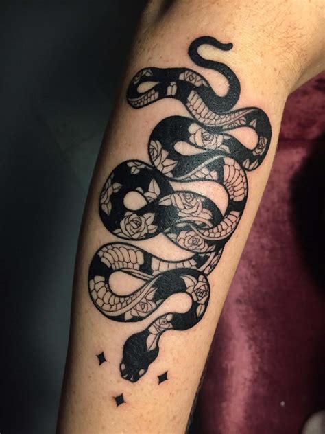 Snake Tattoo / 30 Snake Tattoo Ideas for Boys and Girls - Get some