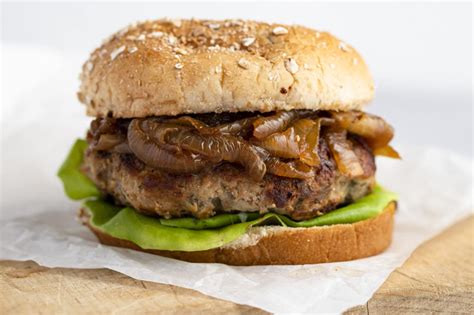 Turkey Burgers With Balsamic Caramelized Onions
