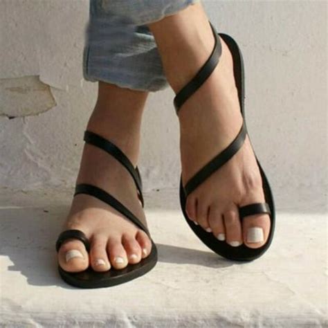 Womens Clip Toe Thong Flat Sandals Ankle Strap Casual Summer Shoes