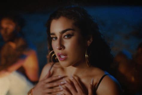 Lauren Jauregui Esbanja Sensualidade Em Clipe Do Single Lento Em