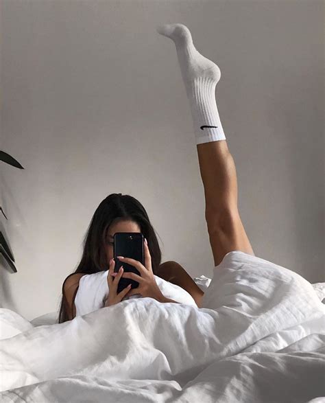 Streetwear On Instagram Do You Stretch After You Wake Up Unreap Selfie Poses Selfie
