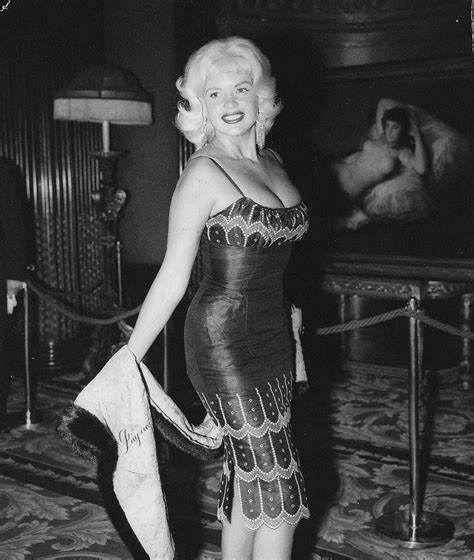 Jayne Mansfield Photographed At The Empire Theatre In London 1959