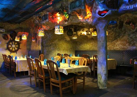 “underwater Cavern” Dining Experience At Buccaneer Aruba Visit Aruba