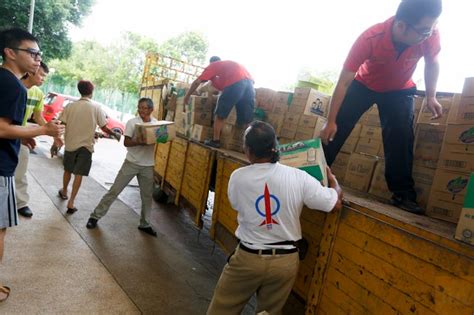 Pasar malam gat lebuh macallum adalah pasar malam yang berlangsung di george town, pulau pinang. DAP Pulau Pinang terus buka bilik gerakan banjir ...