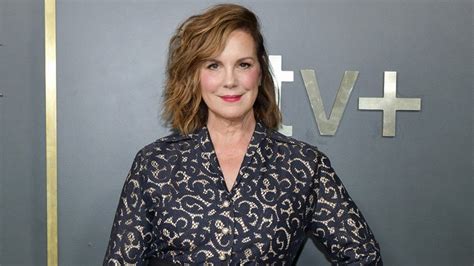 Elizabeth Perkins Talks Weeds Sequel Series Says They Cant Do It