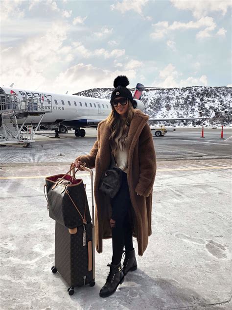Chic Winter Travel Outfits To Recreate Mia Mia Mine