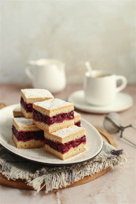 Lenja pita sa višnjama - Mystic Cakes