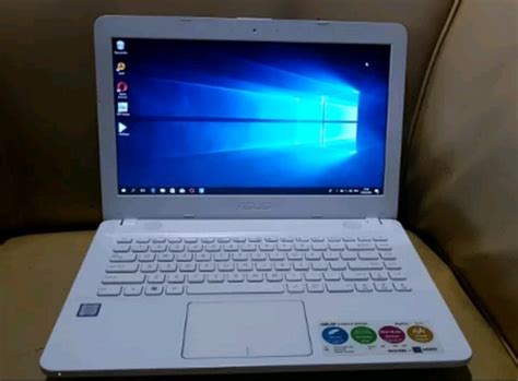 Body surface can be smooth or textured, coated with a polished or concentric pattern. MULUS LIKE NEW ASUS X441U CORE I3 SKYLAKE RAM 4GB DDR4 HDD ...