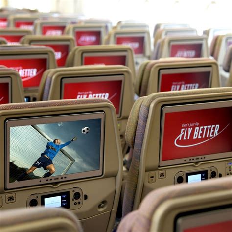 70 ألف مسافر سيشاهد بث حي على رحلات طيران الإمارات لبطولتي كرة قدم أريبيان بزنس