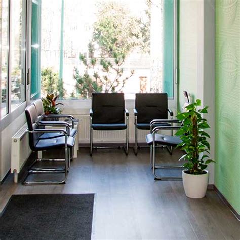 Grundsätzlich wird immer eine vollständige. Stellenangebot als Physiotherapeut/in in Dresden ...