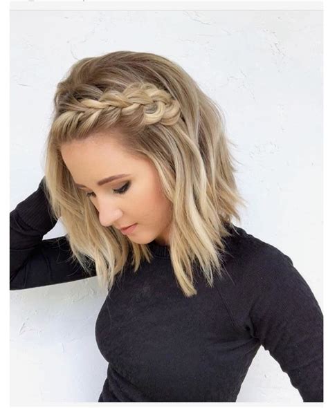 A medium length may set some restrictions on variability of hairstyles, since some 'dos really look with medium length hair that is not thick enough, you may lack body which eventually tells on the whether it's a chunky crown braid or a tight thin braid on one side to complement a bun, braids are. Side braid | Prom hairstyles for short hair, Short blonde ...
