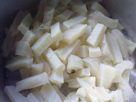 Oleh karena itu, kondisi ini tidak boleh dibiarkan begitu saja dan harus segera diatasi. Resipi Tepung Talam Makcik Tepi Jalan - Asap Dapur