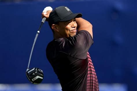 Golf Tiger Woods Birdies His Final Hole To Make Cut In Pga Tour Return