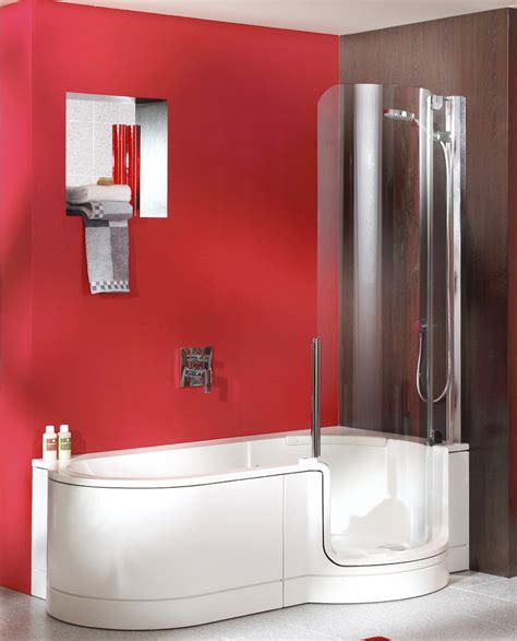 Trotz kombilösung bietet sich genügend platz im duschraum, um sich uneingeschränkt zu bewegen. Badewanne dusche kombi mit tür - Eckventil waschmaschine
