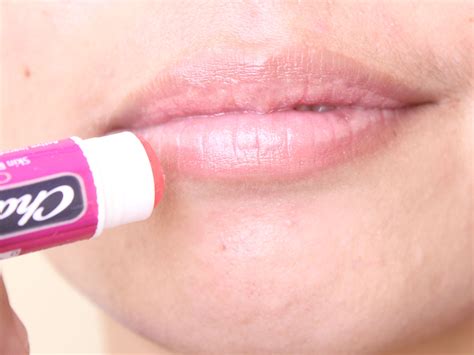 How To Get Rid Of Flaky Lips With Petroleum Jelly 4 Steps